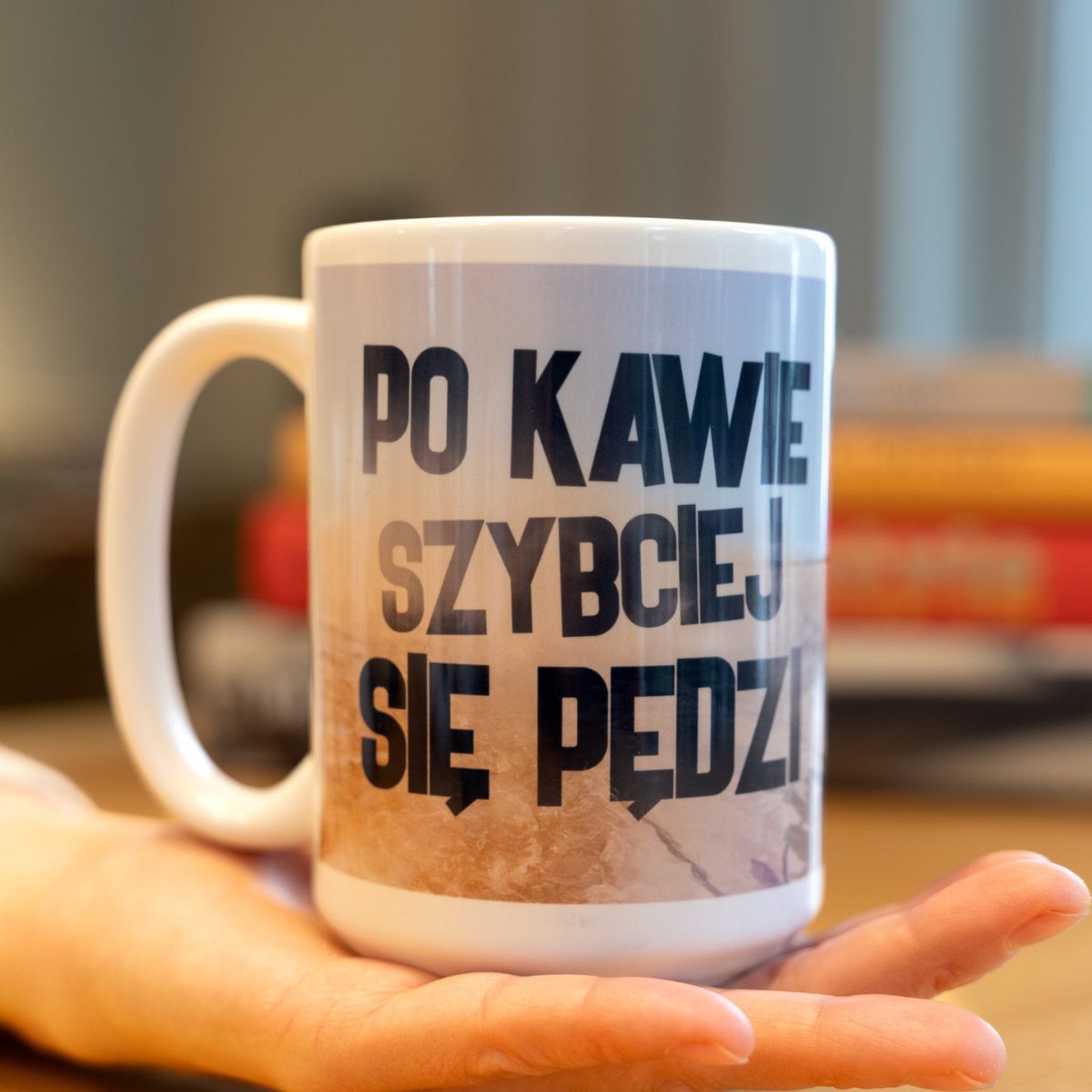 Kubek duży (440 ml) - Po kawie szybciej się pędzi - obrazek 2